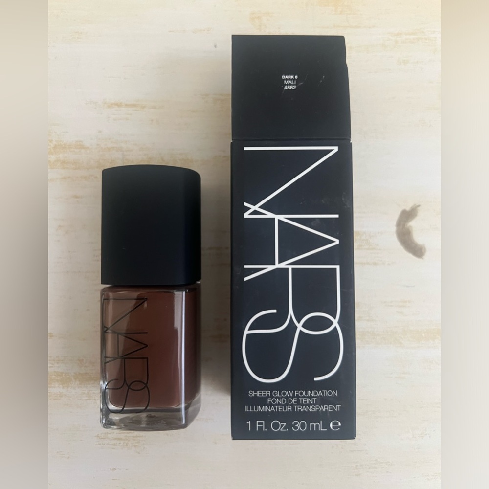 NARS sheer glow foundation MALI DARK 6 BRAND NEW WITH THE BOX